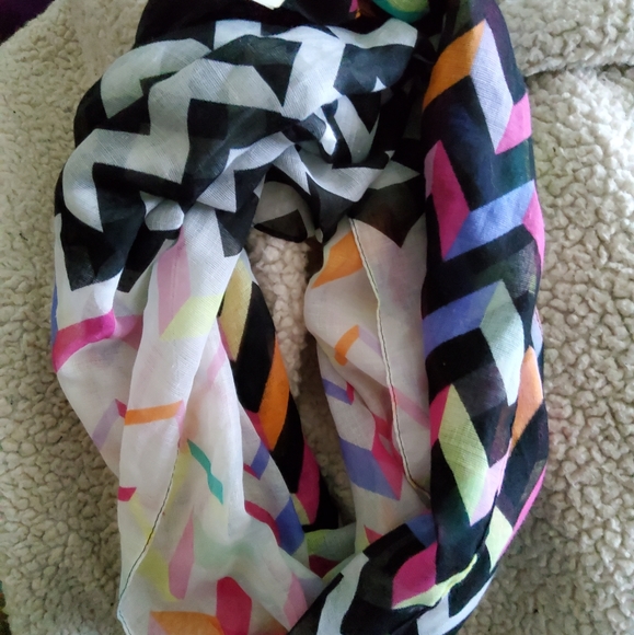 Infinity Scarves - Picture 2 of 5